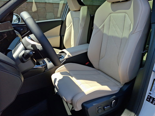 Certified 2025 BMW X3 xDrive30i w/ Premium Package image 14