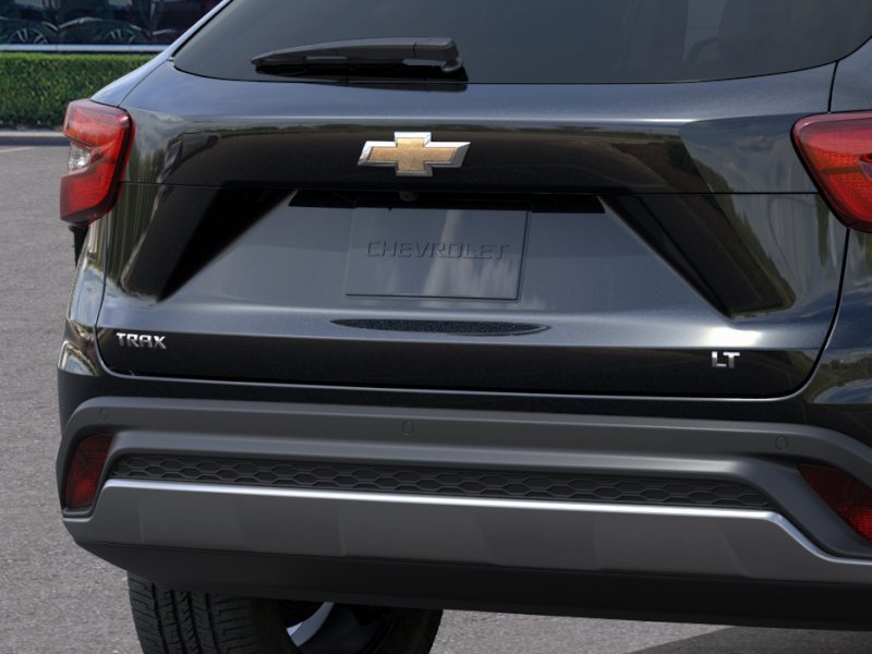 New 2026 Chevrolet Trax LT w/ Driver Confidence Package FWD image 14