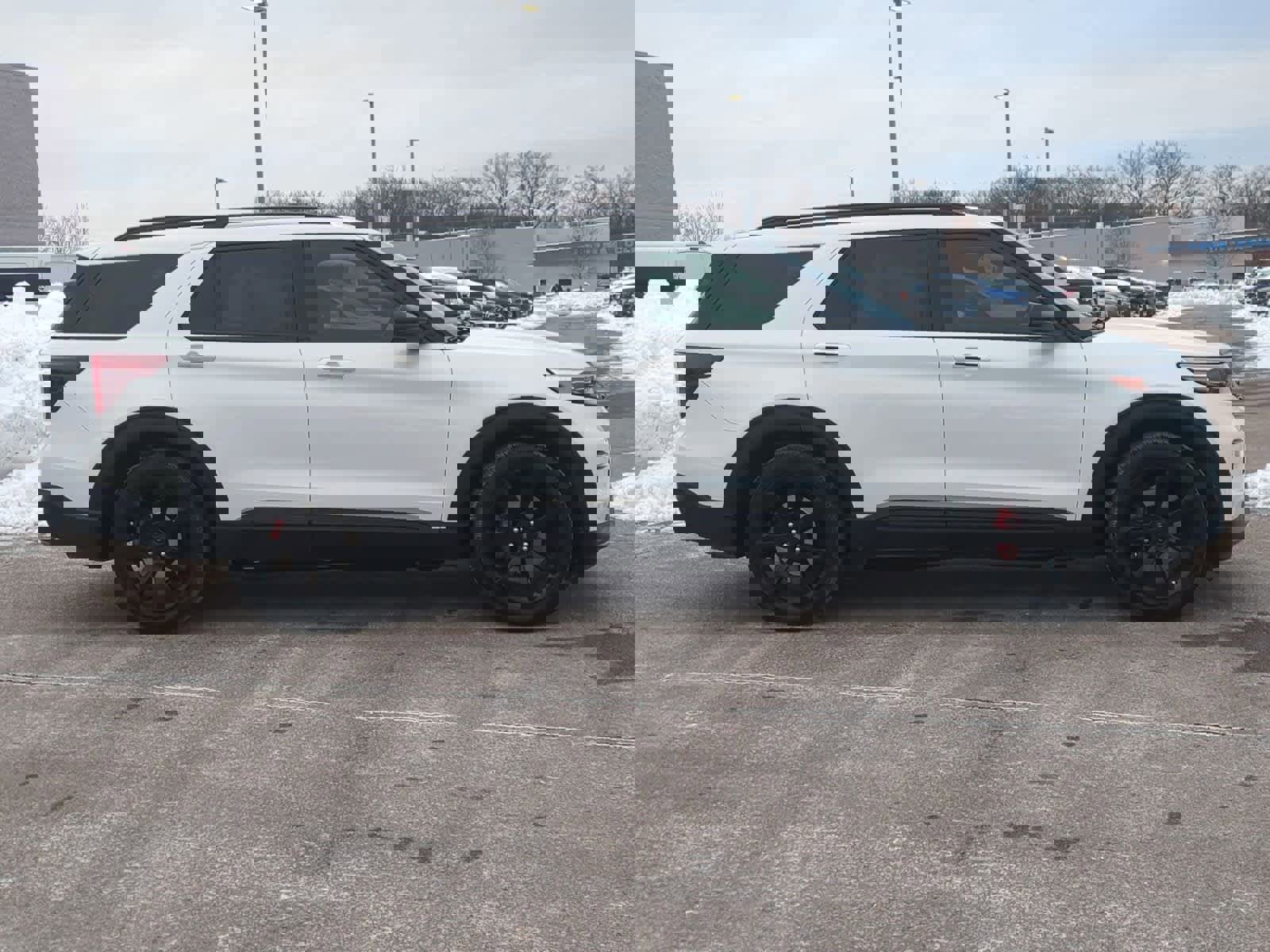 Used 2022 Ford Explorer ST w/ Equipment Group 401A image 9