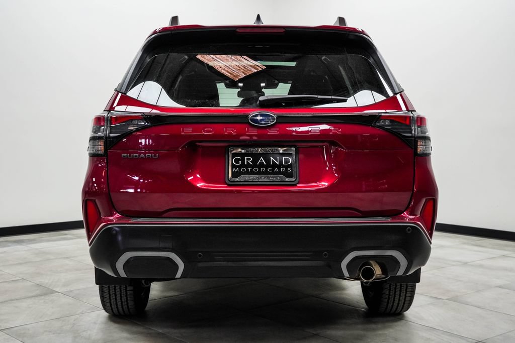 Used 2025 Subaru Forester Limited AWD/4WD image 9