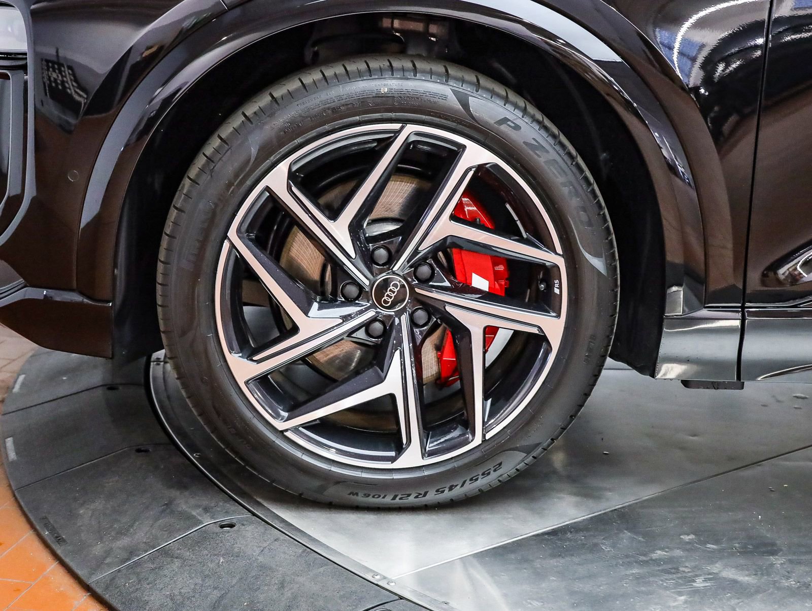 New 2025 Audi SQ6 e-tron Premium Plus image 11