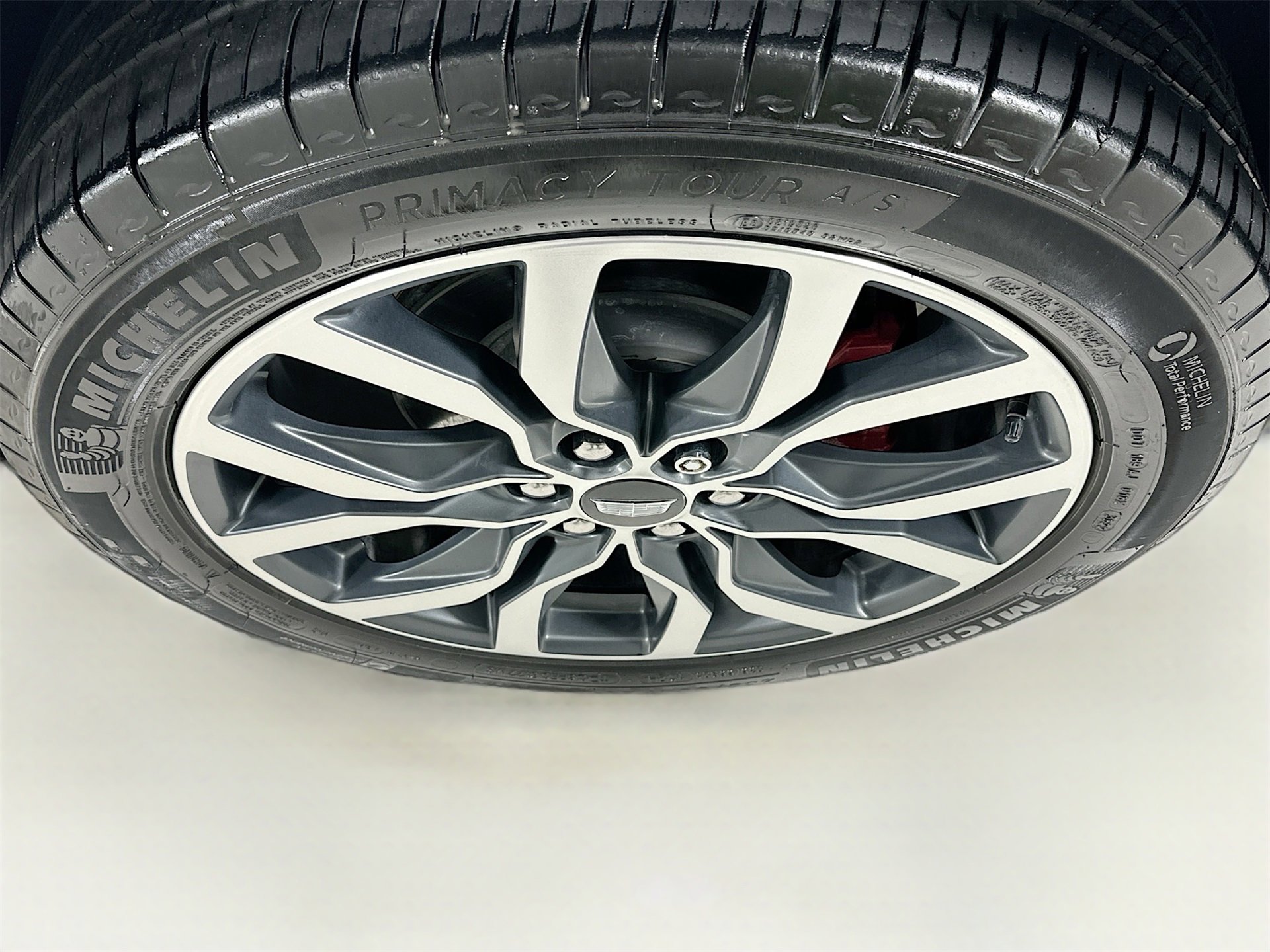 Used 2023 Cadillac XT6 Sport w/ Technology Package image 35