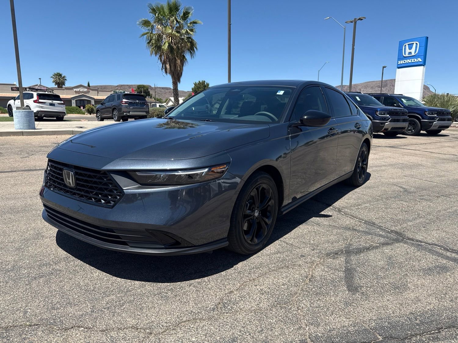 Used 2025 Honda Accord SE image 1