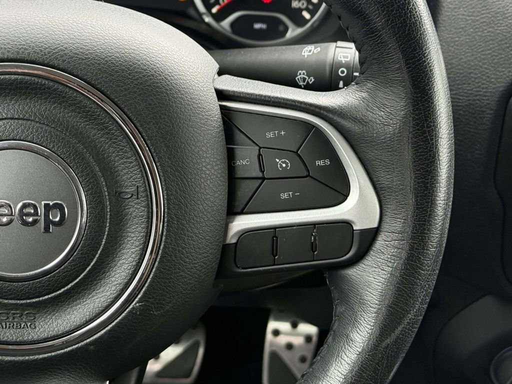 Used 2020 Jeep Renegade Latitude w/ Cold Weather Group image 24