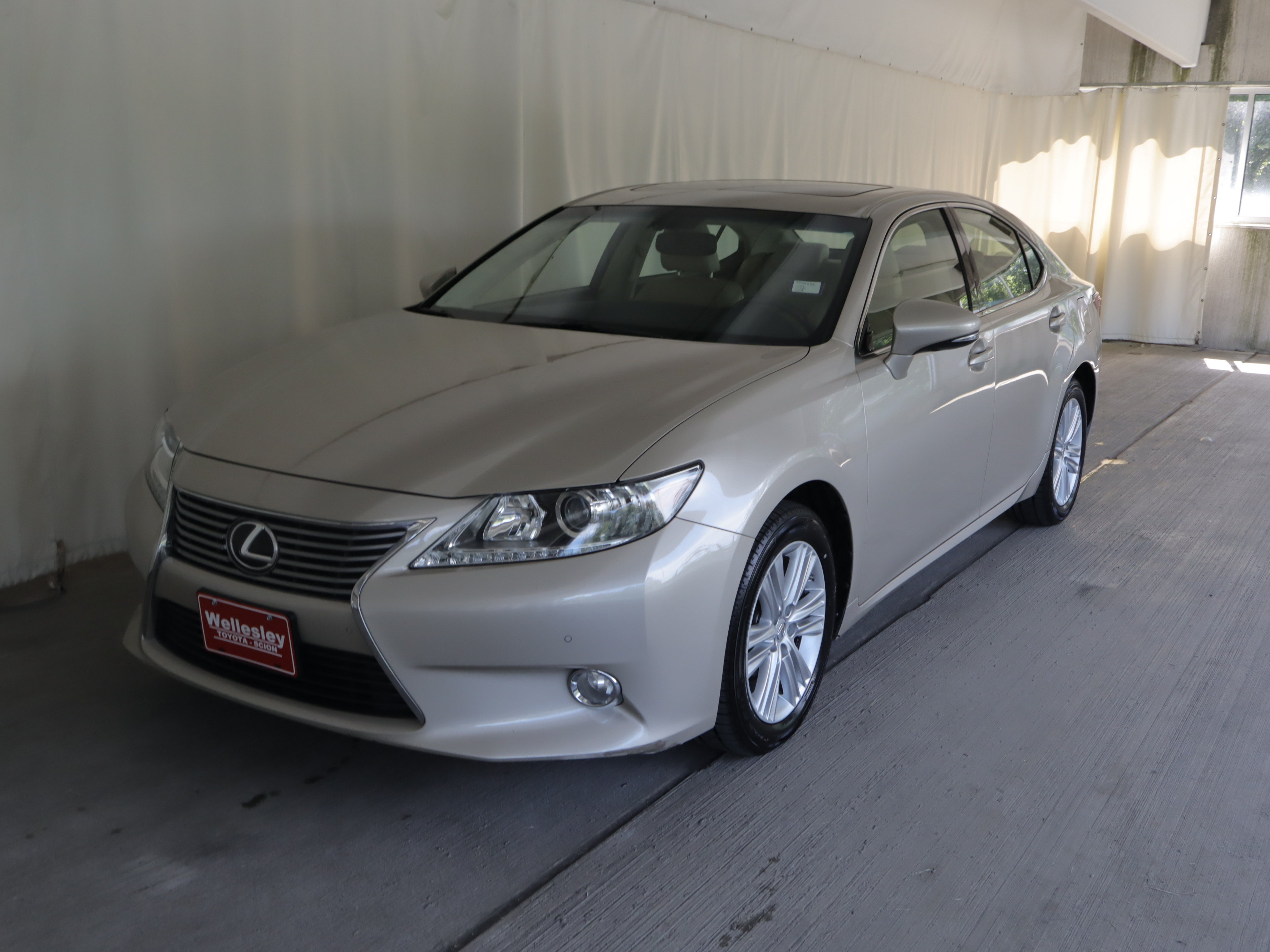 Used 2013 Lexus ES 350 w/ Luxury Pkg FWD image 24