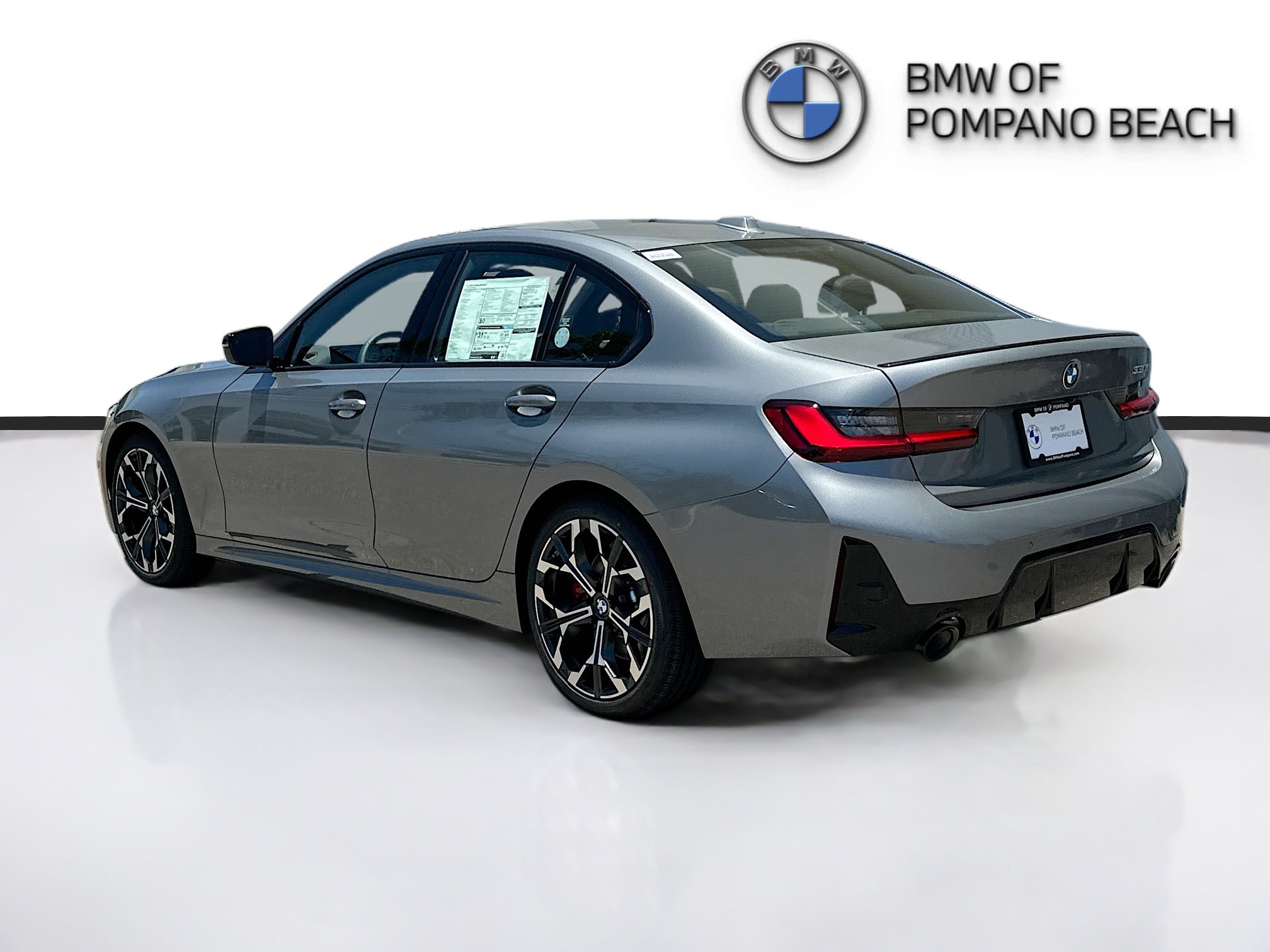 New 2026 BMW 330i Sedan w/ M Sport Package RWD image 4