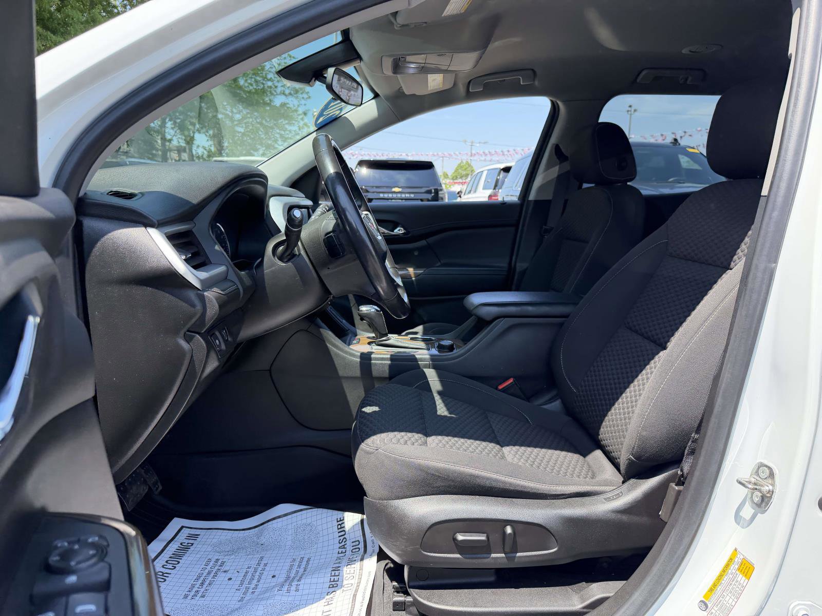 Used 2019 GMC Acadia SLE w/ Driver Alert Package I AWD/4WD image 9