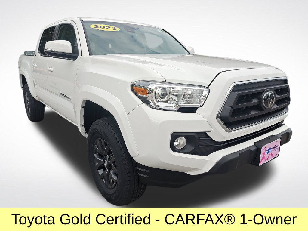 Used 2023 Toyota Tacoma SR5 w/ Technology Package AWD/4WD image 9