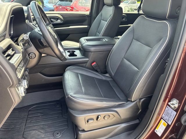 Used 2022 GMC Yukon SLT w/ SLT Premium Package AWD/4WD image 8
