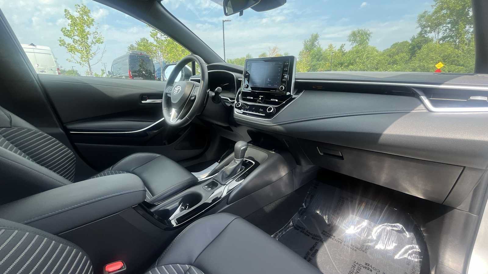 Used 2021 Toyota Corolla XSE w/ Carpet Mat Package (TMS) FWD image 10