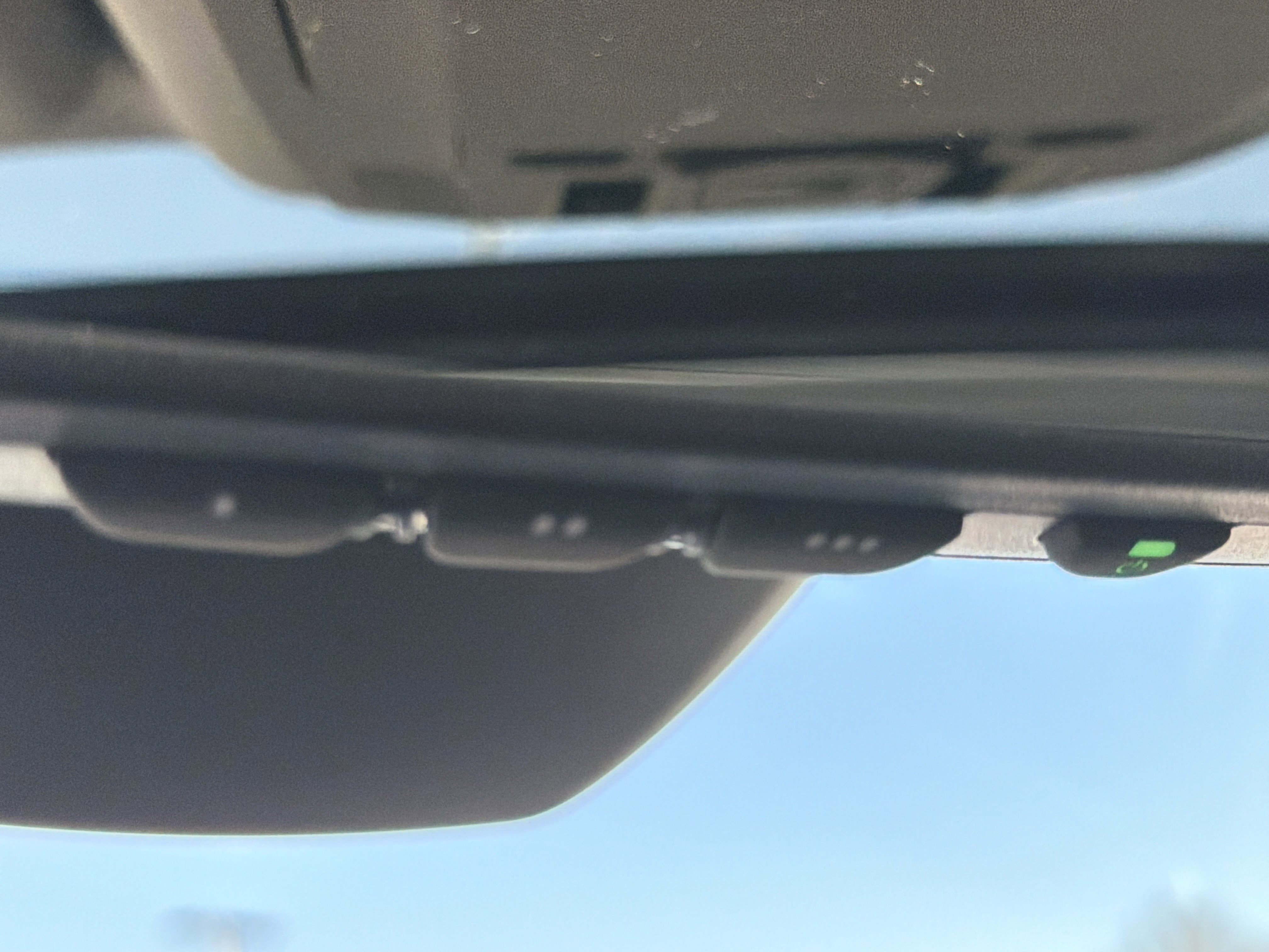 Used 2023 Toyota Highlander XLE AWD/4WD image 43