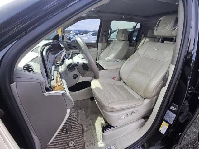 Used 2023 Cadillac Escalade ESV Premium Luxury Platinum w/ LPO, Radiant Package AWD/4WD image 7
