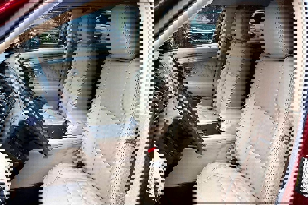 Used 2015 Ford Taurus SEL w/ Equipment Group 201A image 18