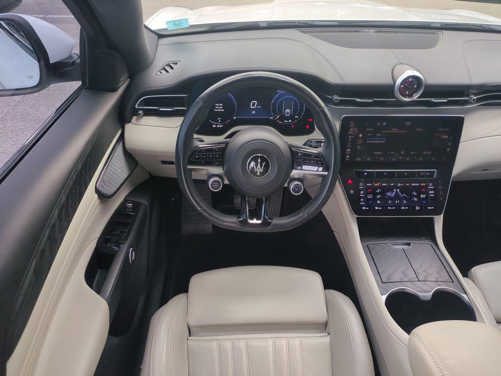 Used 2023 Maserati Grecale Modena AWD/4WD image 18