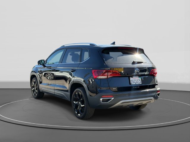 Certified 2023 Volkswagen Taos SE w/ Panoramic Sunroof Package FWD image 3