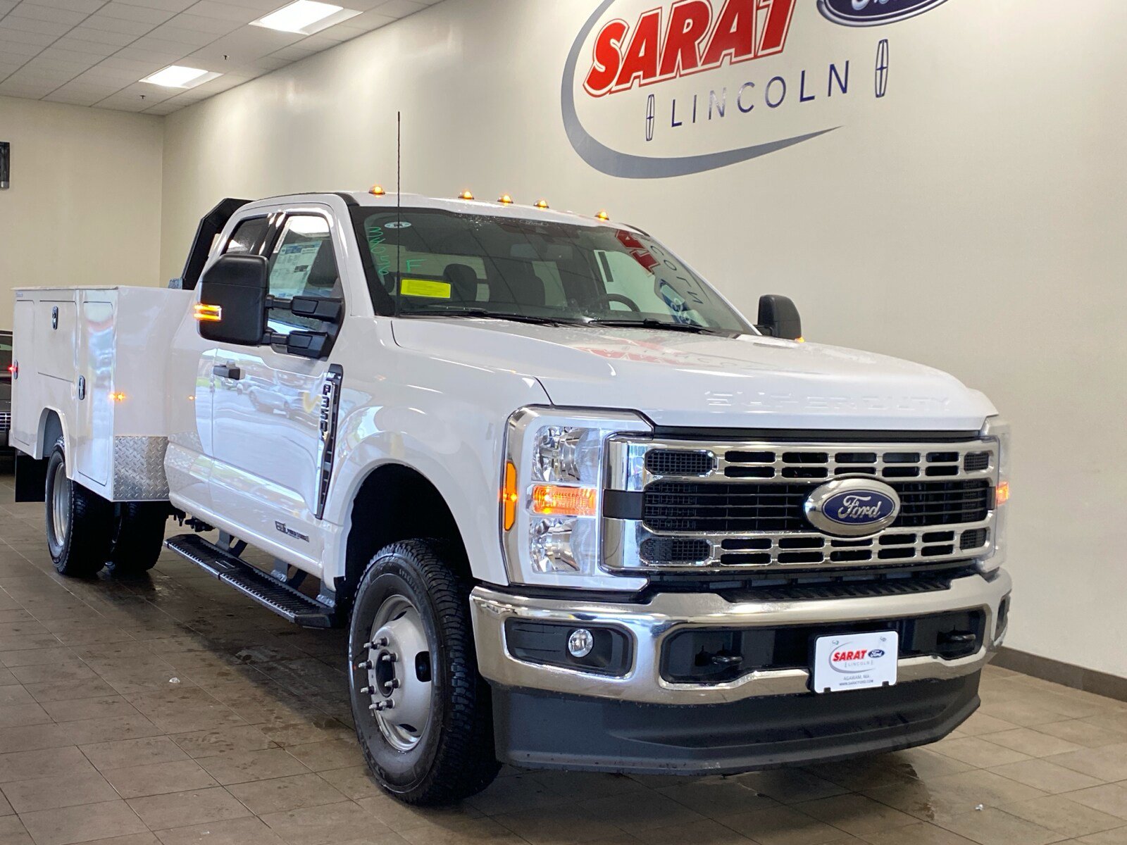 New 2026 Ford F350 XLT AWD/4WD image 2