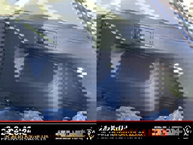 New 2025 Volkswagen Tiguan SE image 61