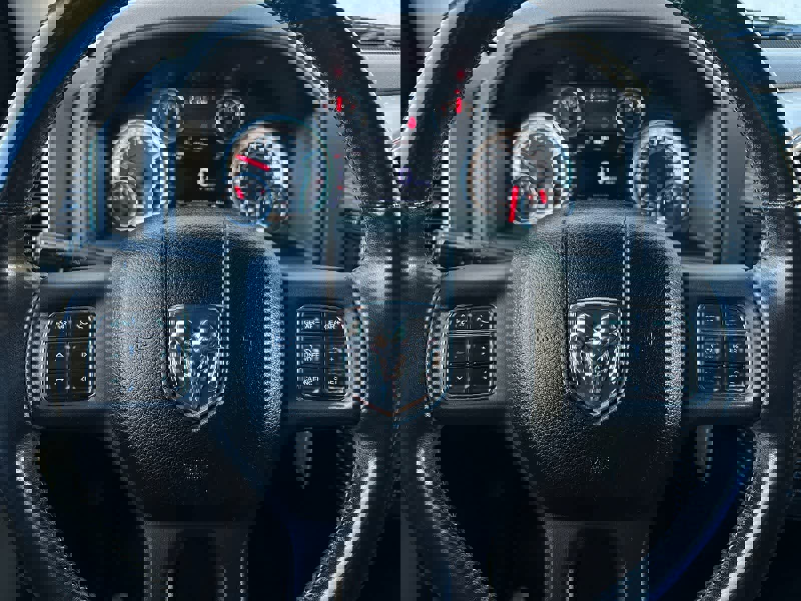 Used 2014 RAM 1500 Outdoorsman image 23