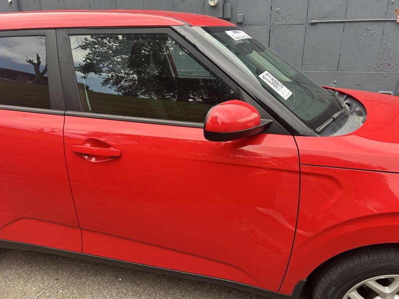 Used 2020 Kia Soul S FWD image 24