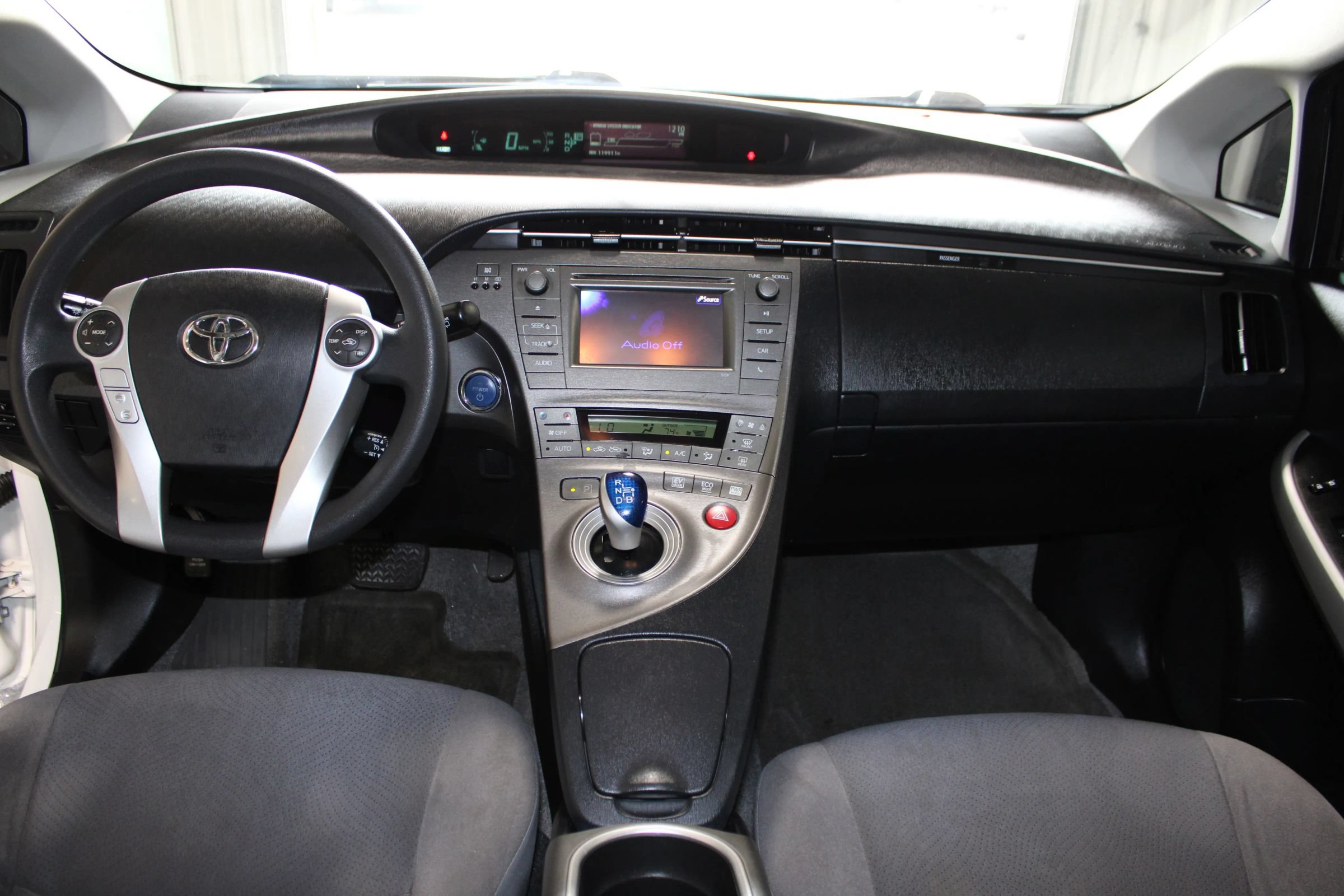 Used 2014 Toyota Prius Two FWD image 12