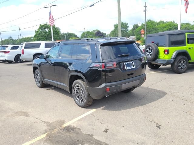 Used 2026 Jeep Cherokee Limited AWD/4WD image 2