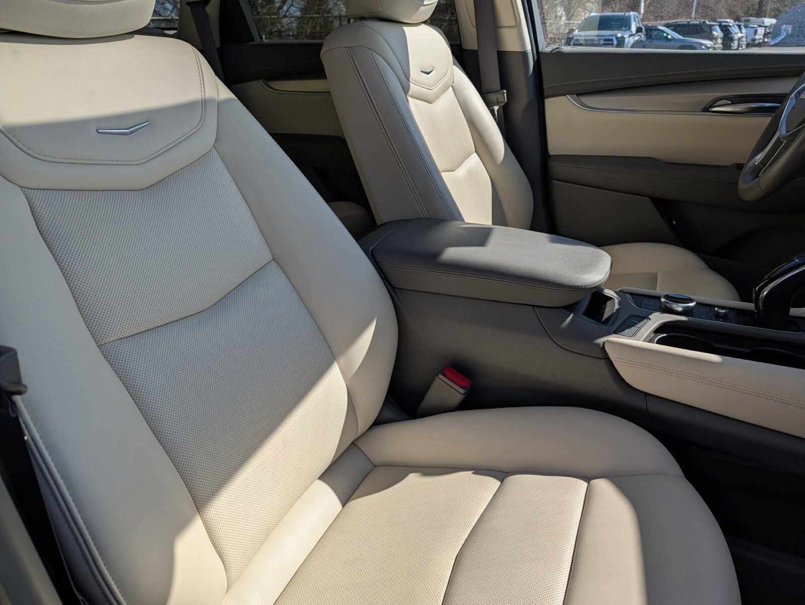 Used 2021 Cadillac XT5 Premium Luxury image 30