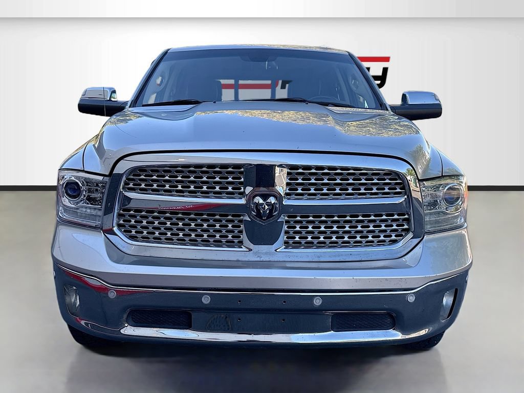 Used 2018 RAM 1500 Laramie w/ Convenience Group AWD/4WD image 2