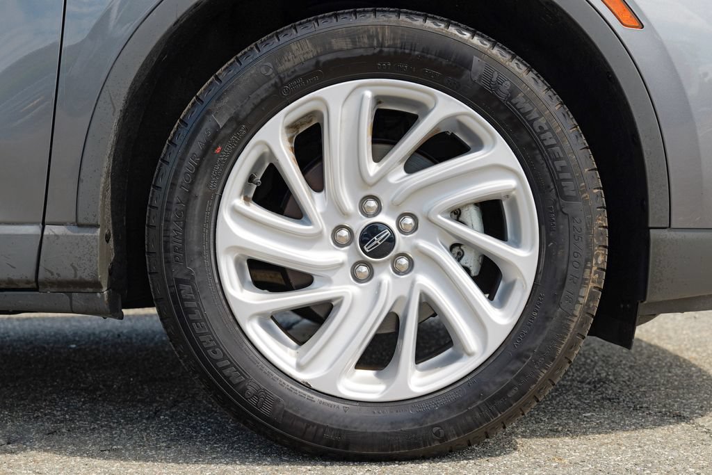 Used 2023 Lincoln Corsair AWD image 12