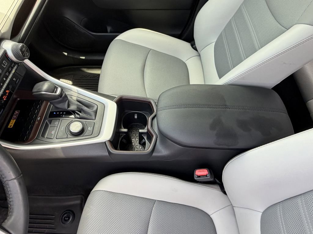 Used 2024 Toyota RAV4 Limited w/ Advanced Technology Package AWD/4WD image 19