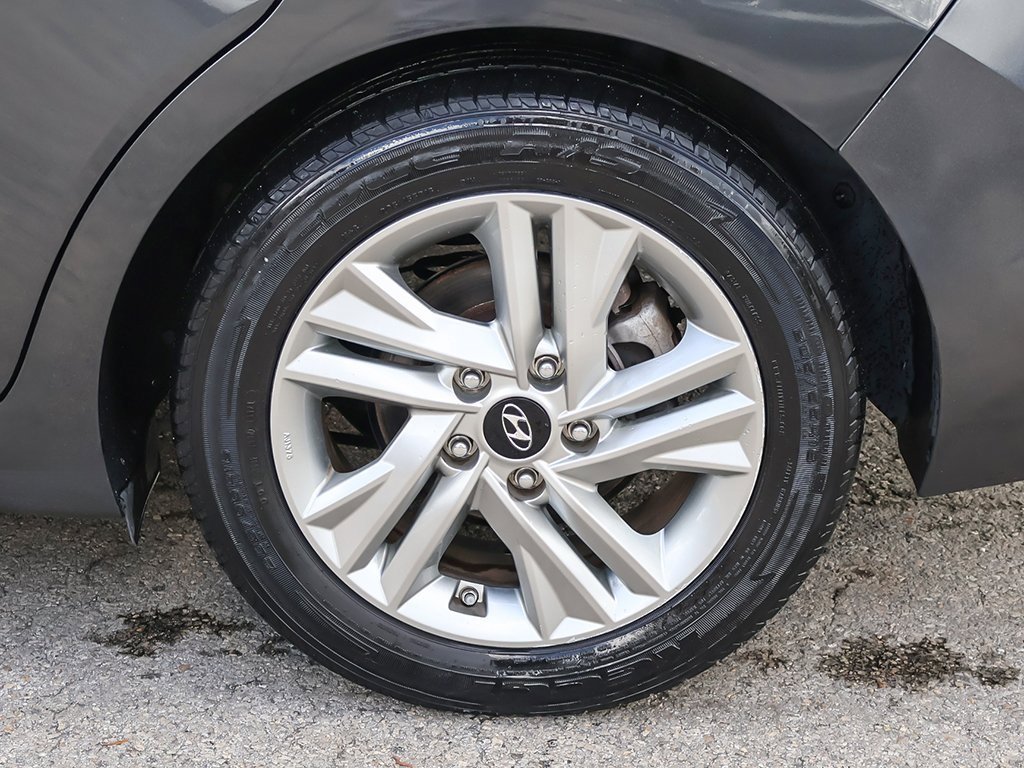 Used 2020 Hyundai Elantra SEL w/ Cargo Package (C1) image 19