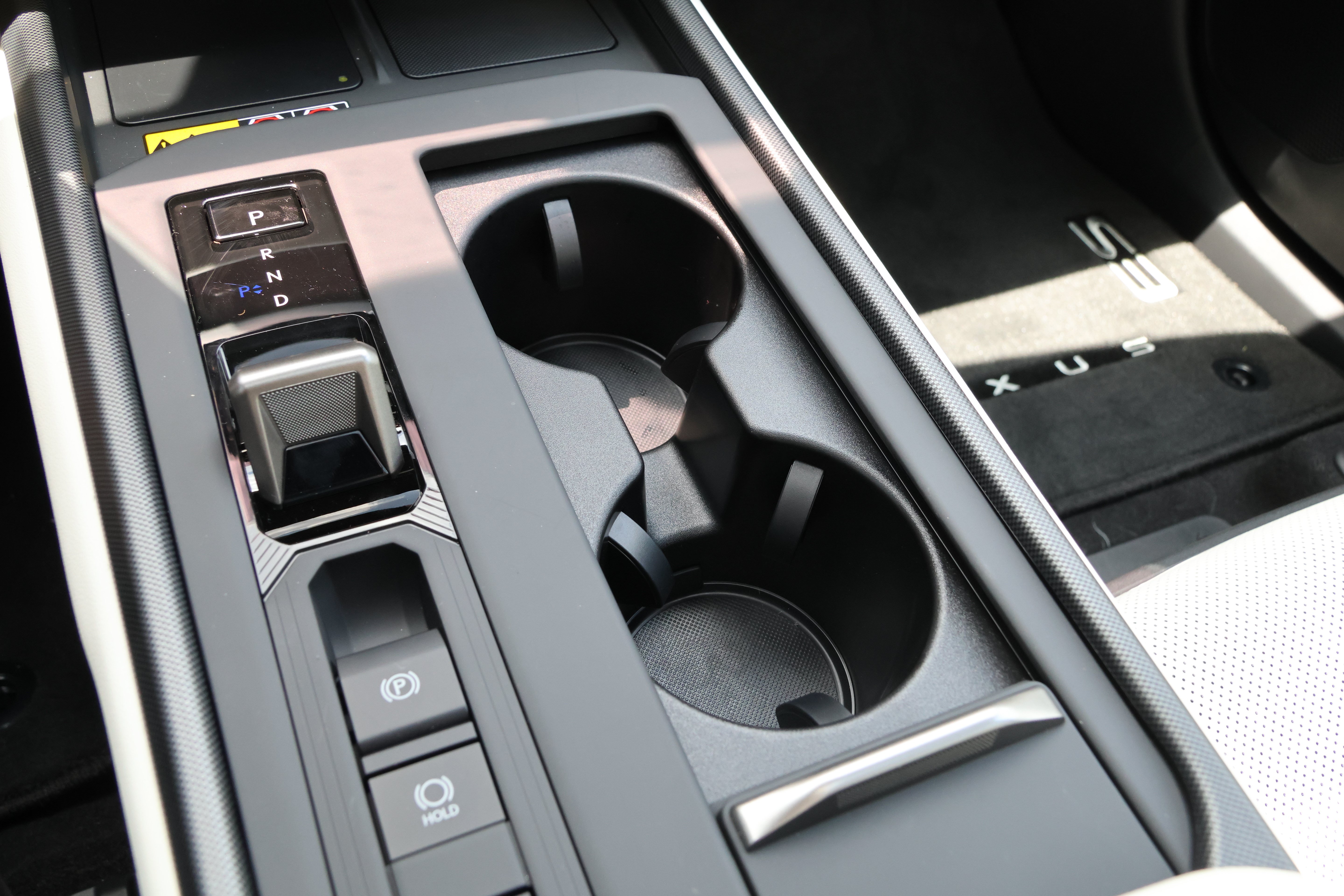 New 2026 Lexus ES 350e FWD image 29
