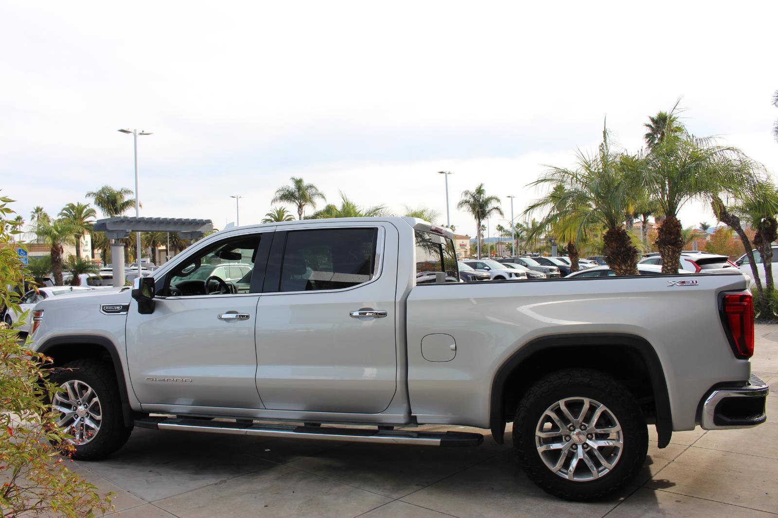 Used 2019 GMC Sierra 1500 SLT w/ SLT Premium Plus Package image 6