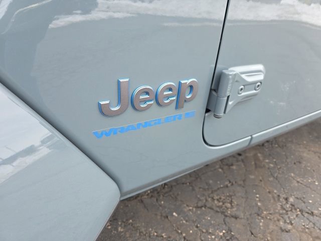 Used 2025 Jeep Wrangler Unlimited Sahara w/ Safety Group image 59