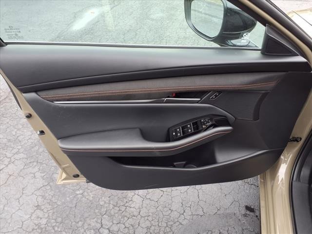 New 2025 MAZDA MAZDA3 Carbon image 14