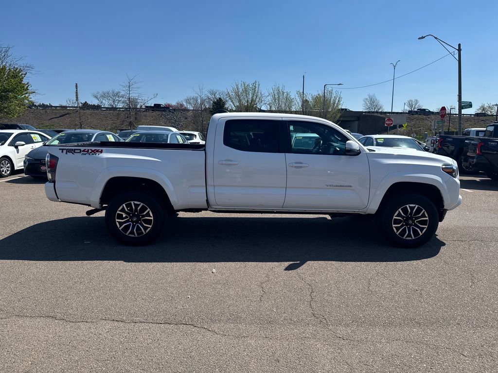 Used 2023 Toyota Tacoma TRD Sport w/ Technology Package AWD/4WD image 10