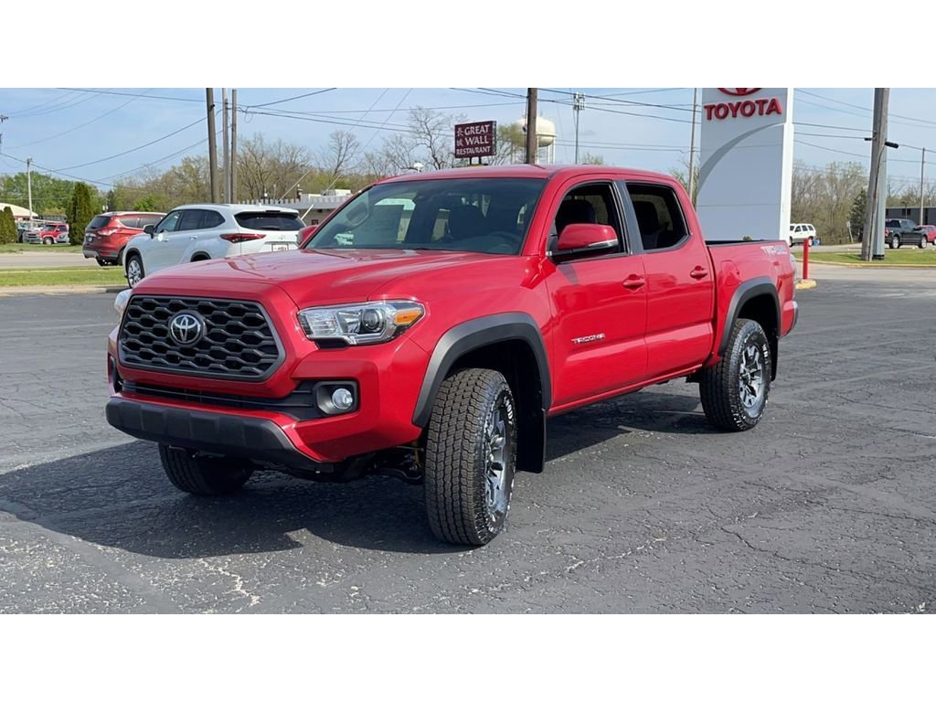 Used 2023 Toyota Tacoma TRD Off-Road AWD/4WD image 3
