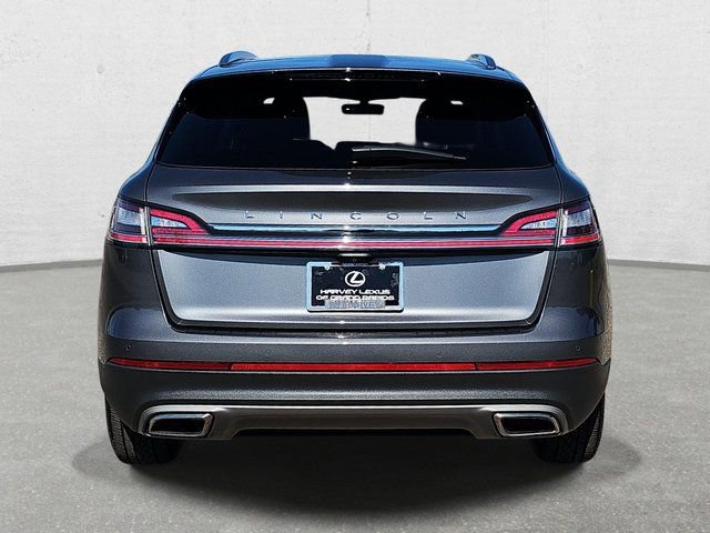 Used 2022 Lincoln Nautilus Reserve w/ Equipment Group 201A image 6