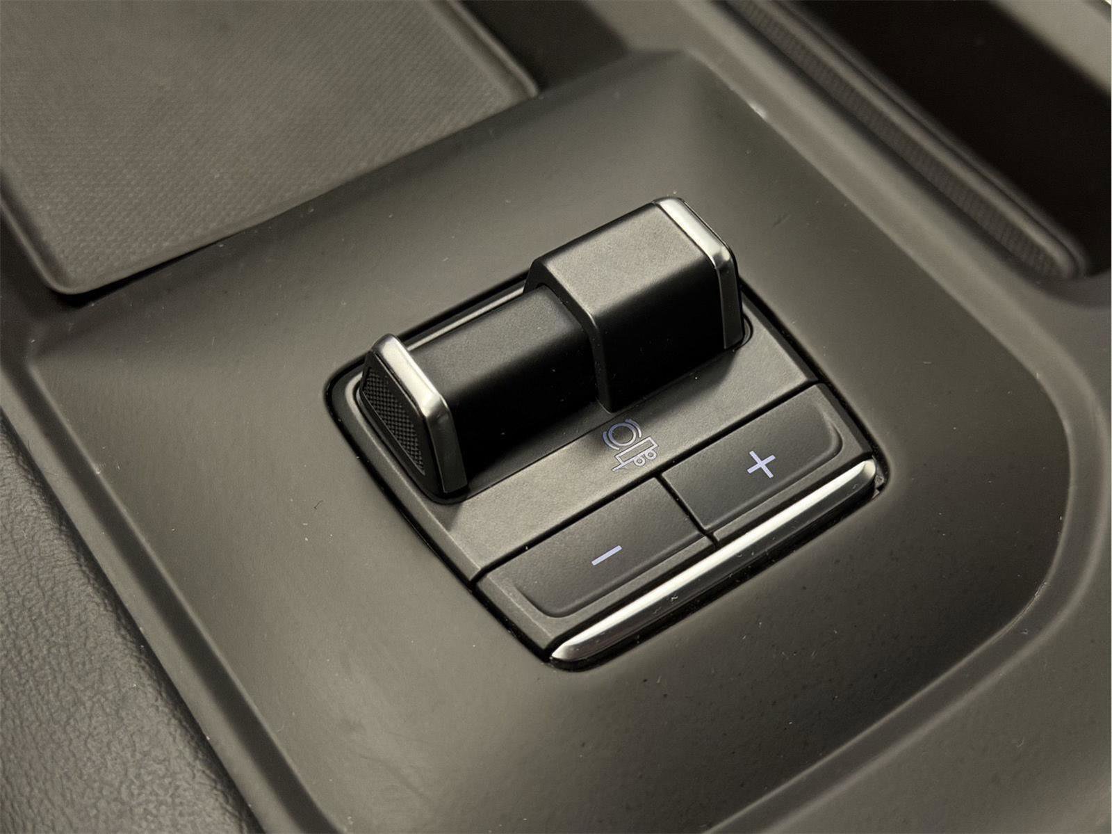 Certified 2025 GMC Sierra 3500 Denali w/ Denali Reserve Package image 55