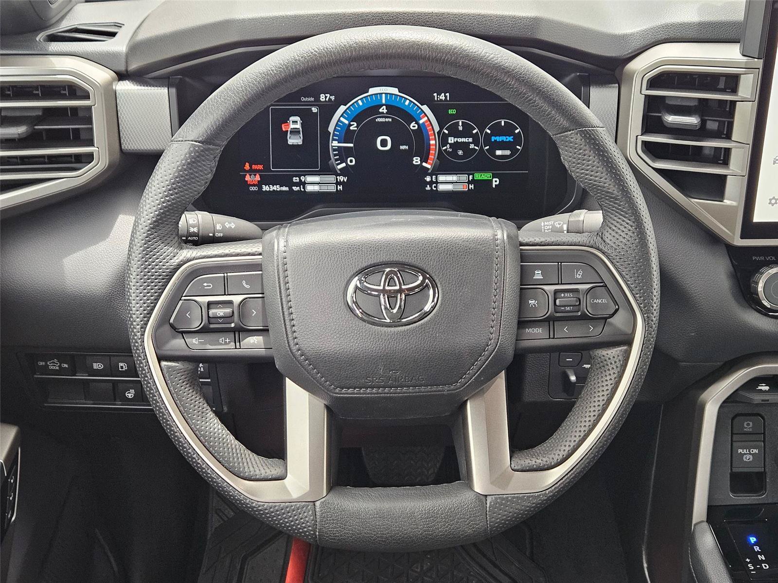 Used 2025 Toyota Tundra Limited AWD/4WD image 13