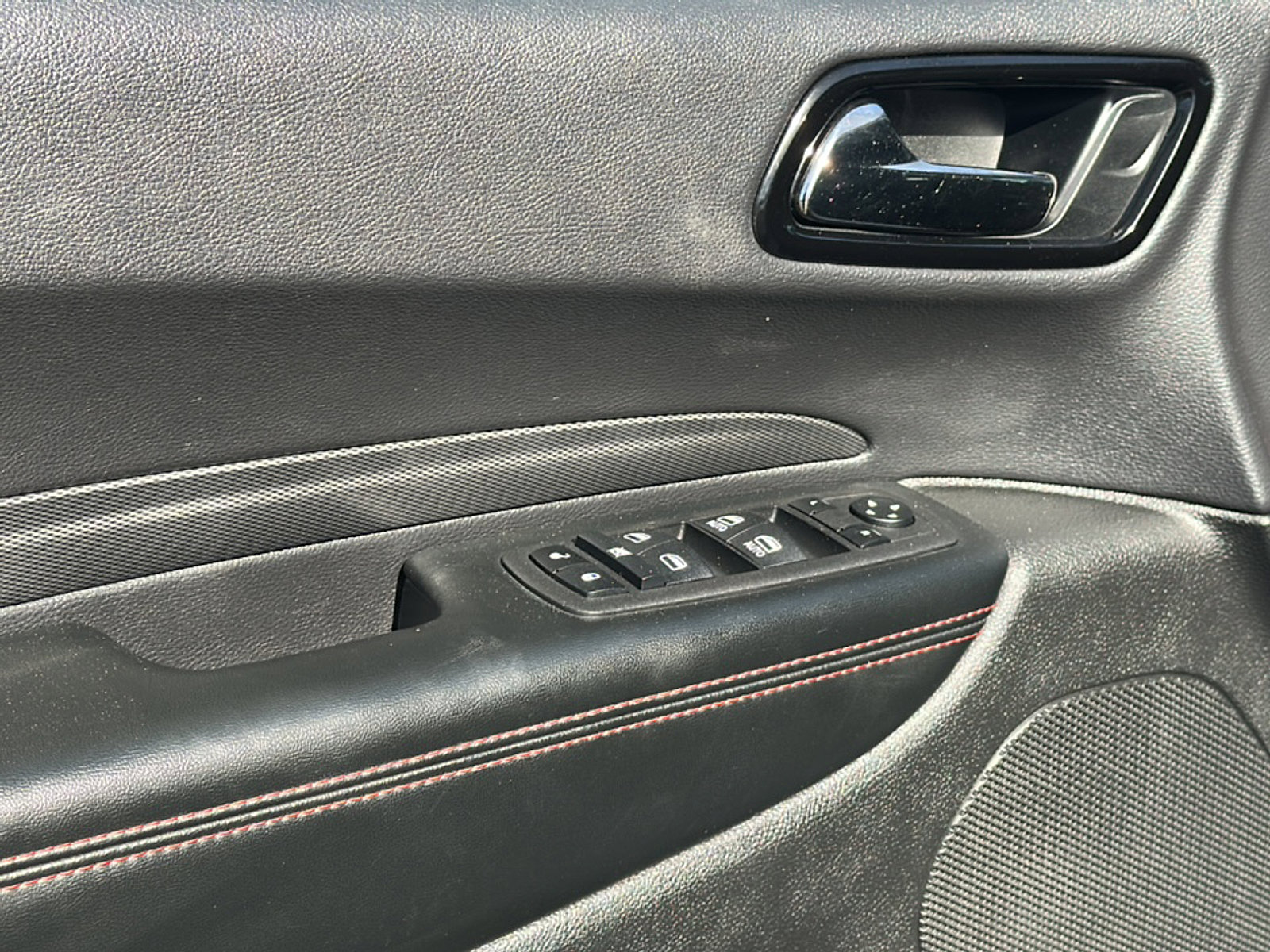 Used 2023 Dodge Durango GT image 16