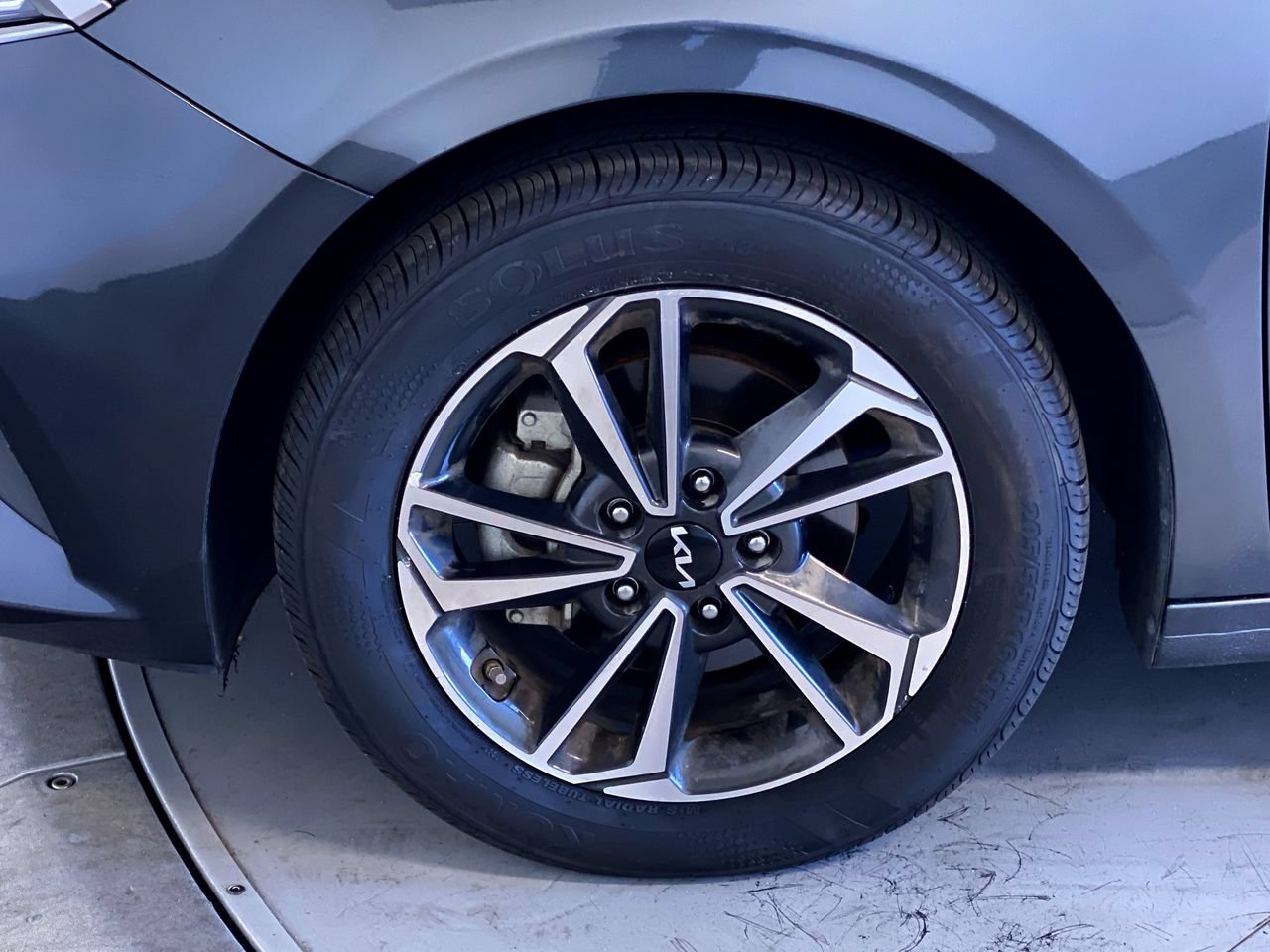 Used 2024 Kia Forte LXS FWD image 12