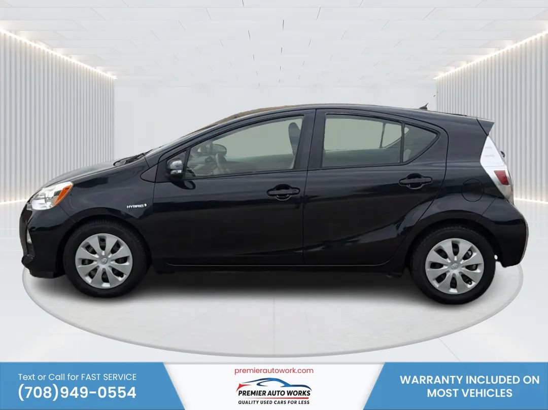 Used 2014 Toyota Prius C One FWD image 9