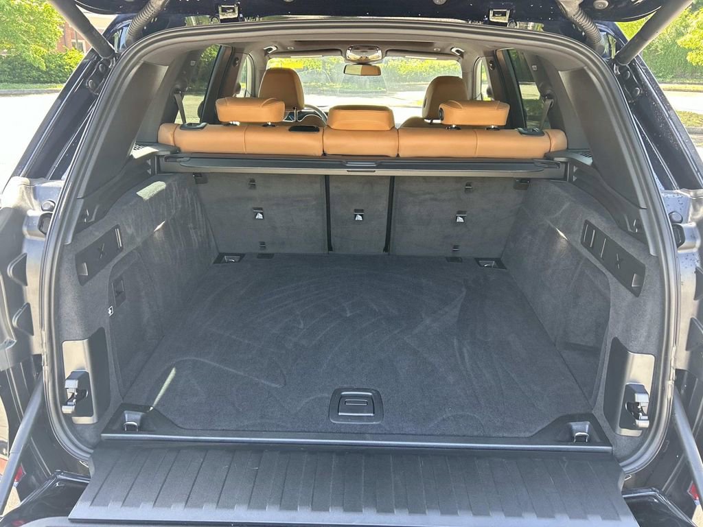 Used 2024 BMW X5 sDrive40i w/ M Sport Package RWD image 14