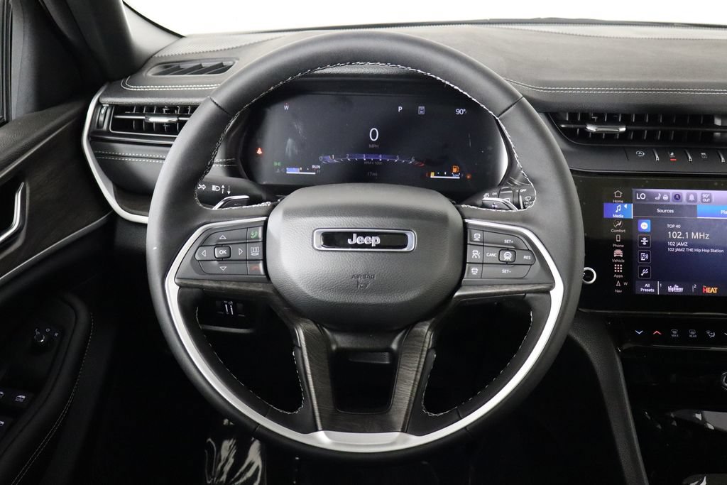 New 2026 Jeep Grand Cherokee Altitude AWD/4WD image 7