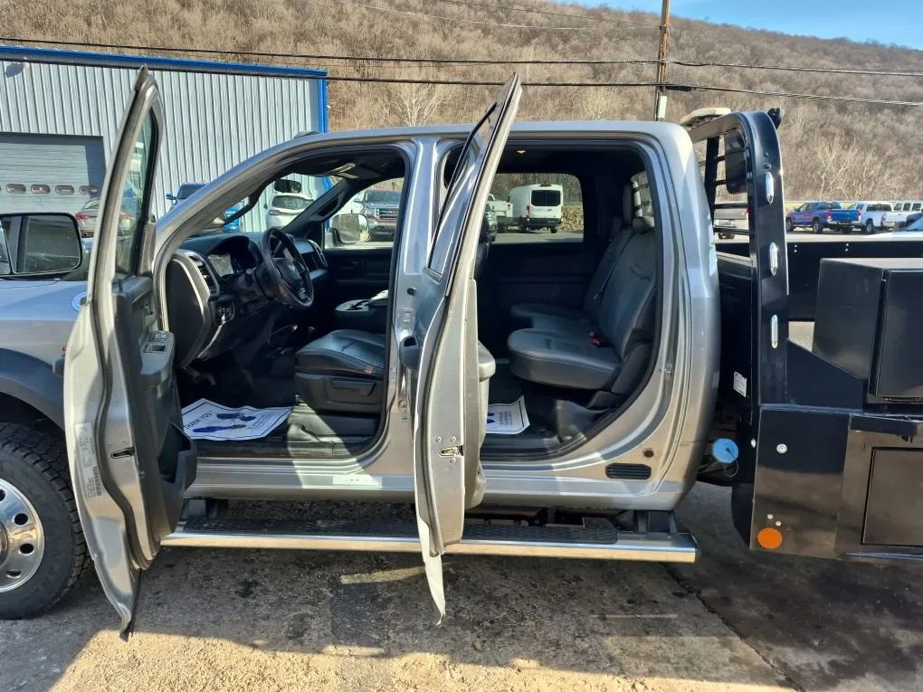 Used 2021 RAM 4500 Tradesman w/ Towing Technology Group image 5