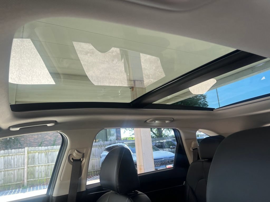 Certified 2025 Kia Sorento S w/ Panoramic Sunroof Package FWD image 8