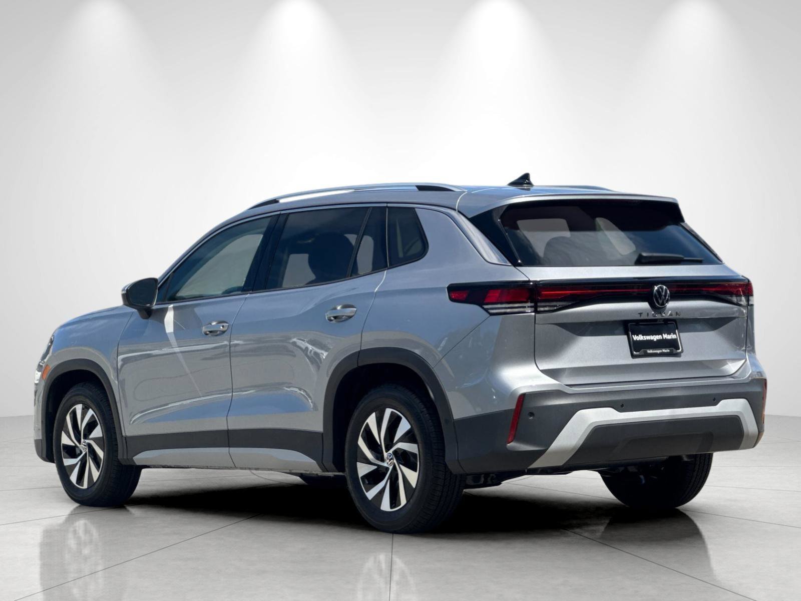 New 2026 Volkswagen Tiguan S FWD image 3