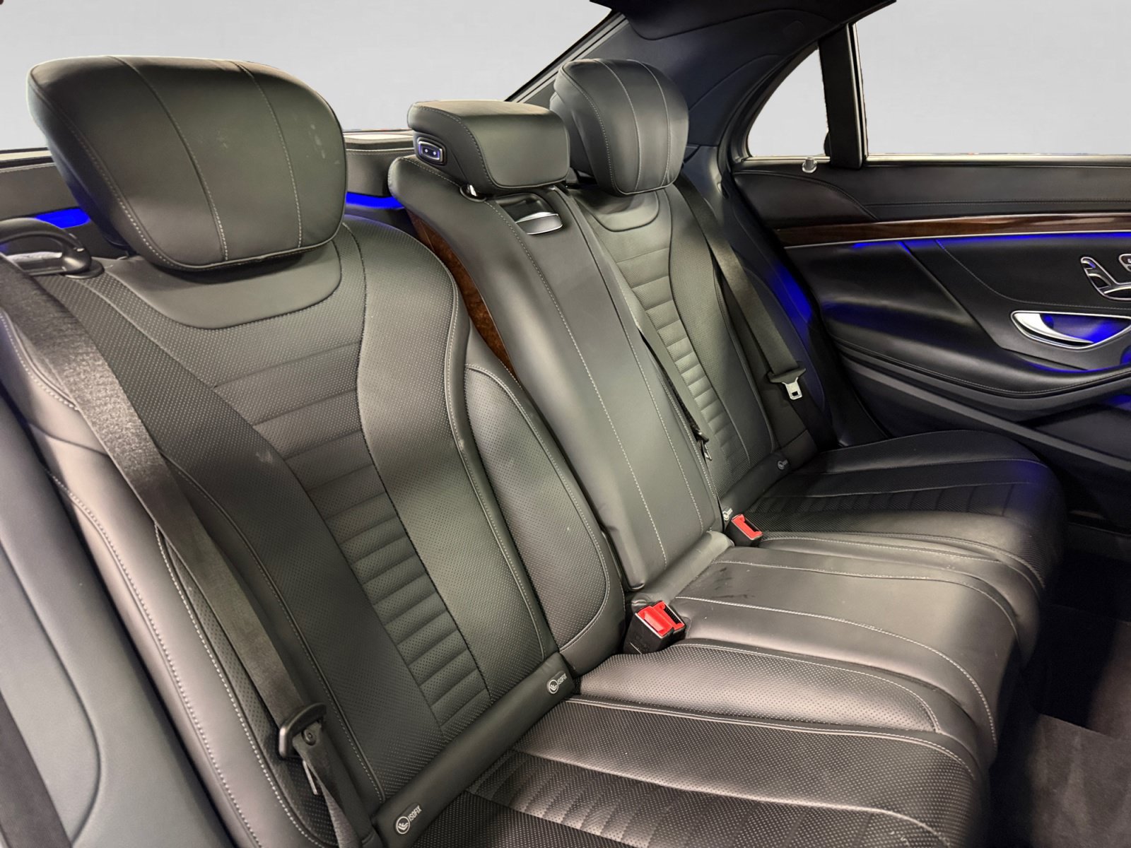Used 2016 Mercedes-Benz S 550 4MATIC Sedan image 23
