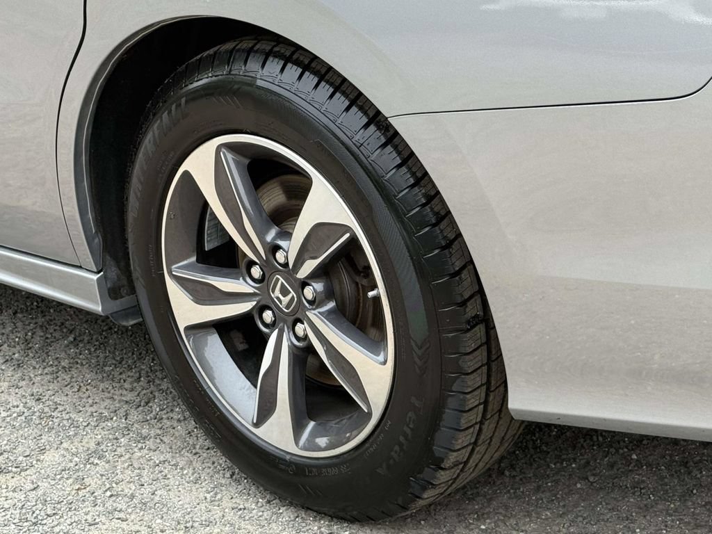 Used 2019 Honda Odyssey Touring image 12