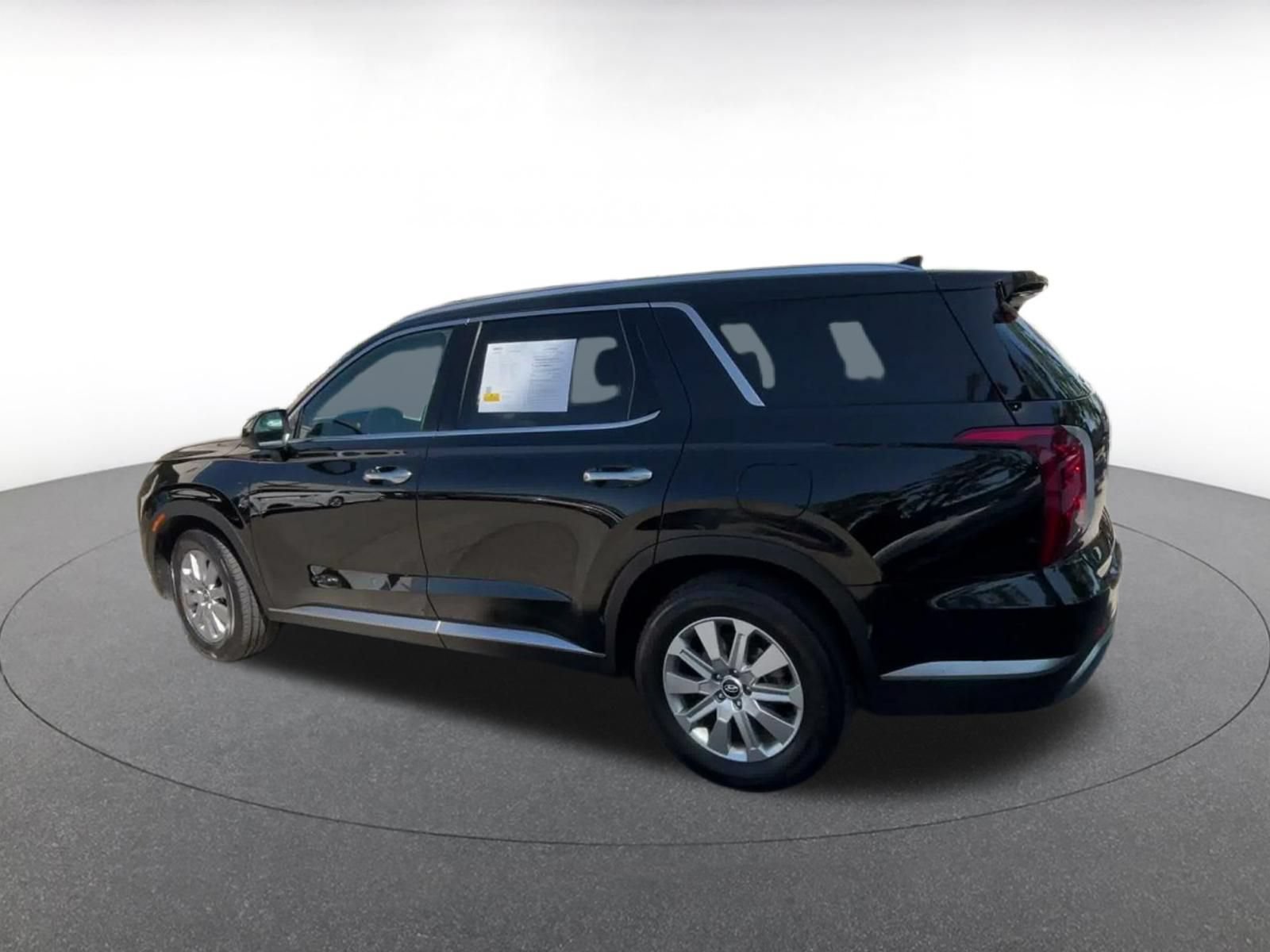 Used 2025 Hyundai Palisade SEL FWD image 9